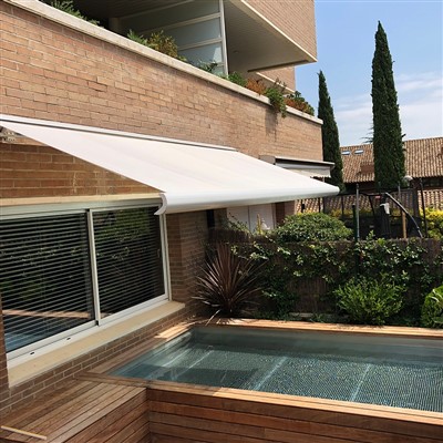 Tende da giardino a cassonetto complete