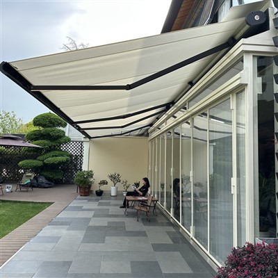 Tendalino per veranda retrattile
